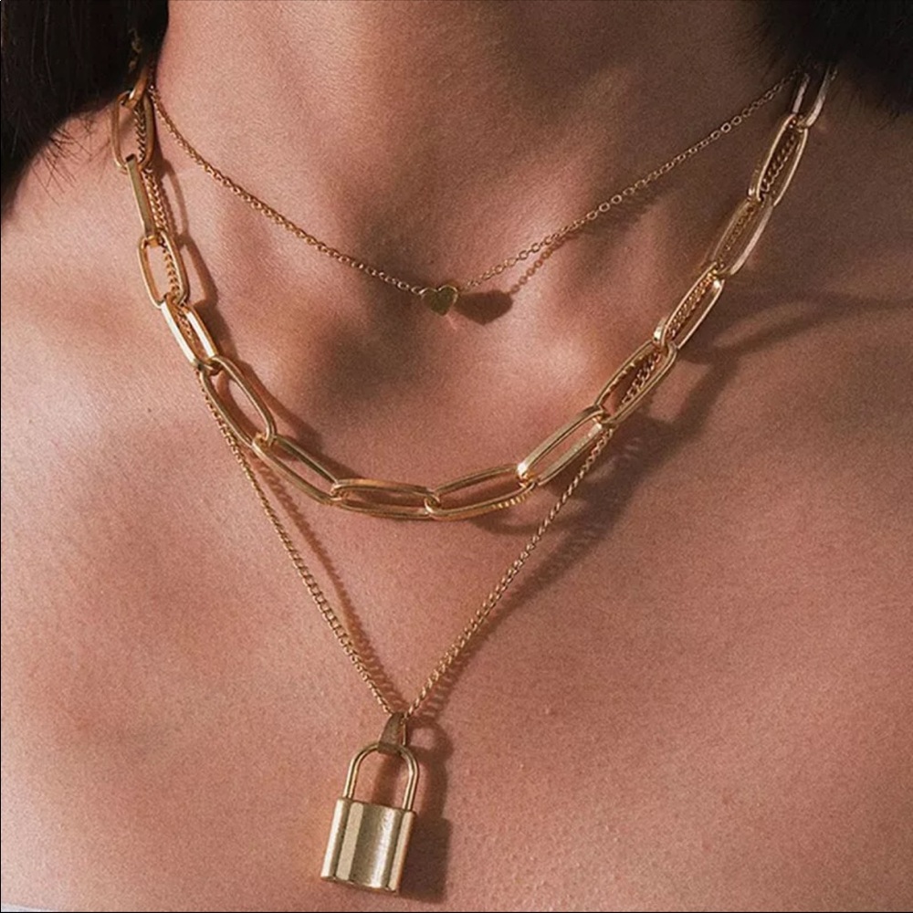 🌟 Gold Chunky Lock 🔒 Necklace Statement